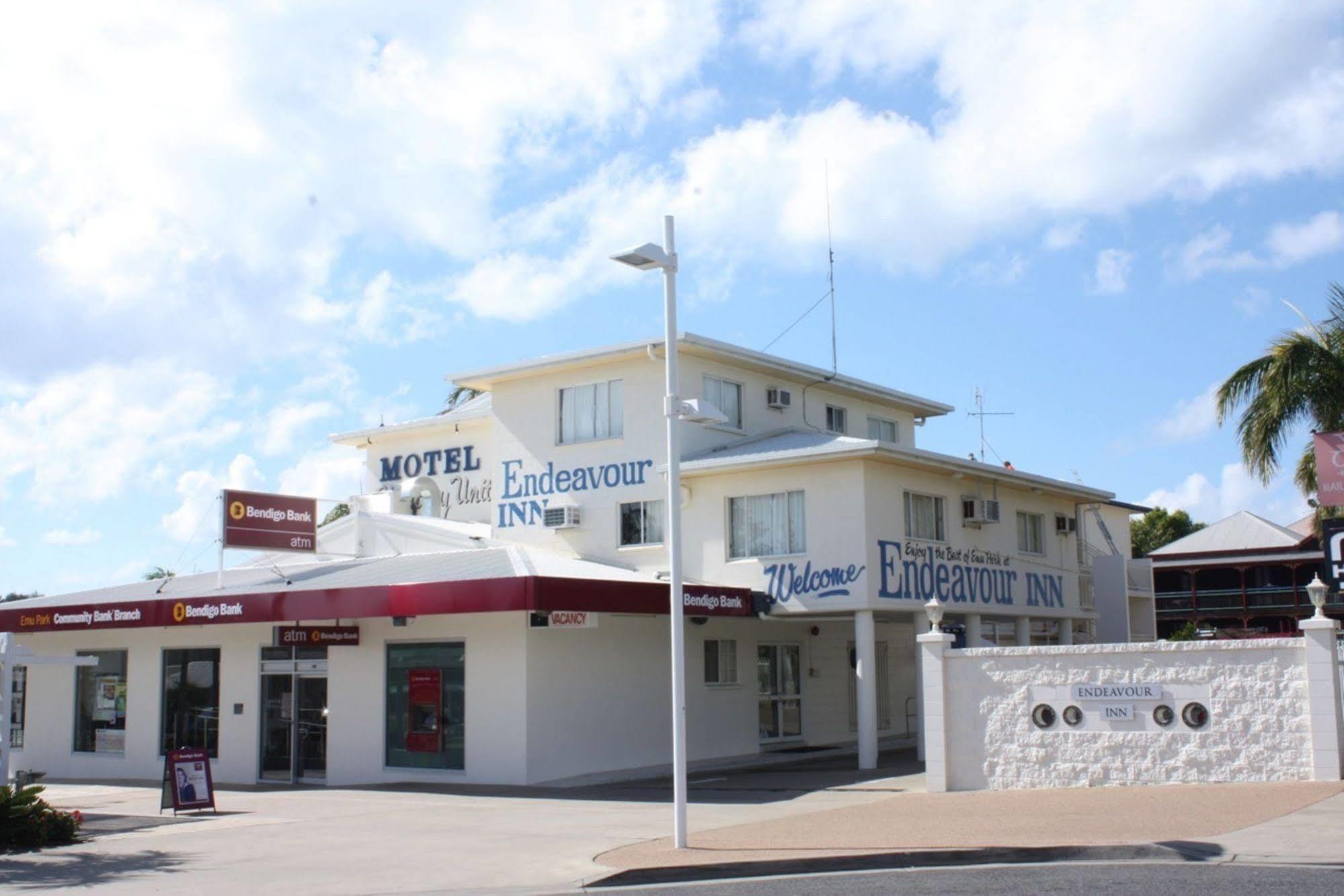 Endeavour Inn Emu Park Екстер'єр фото